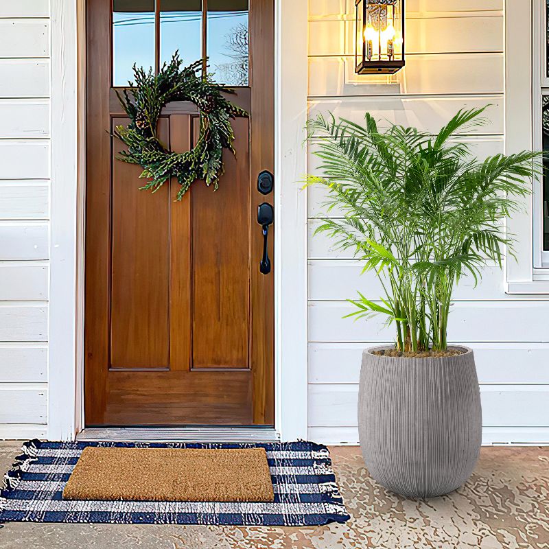 home-usage-concrete-pots